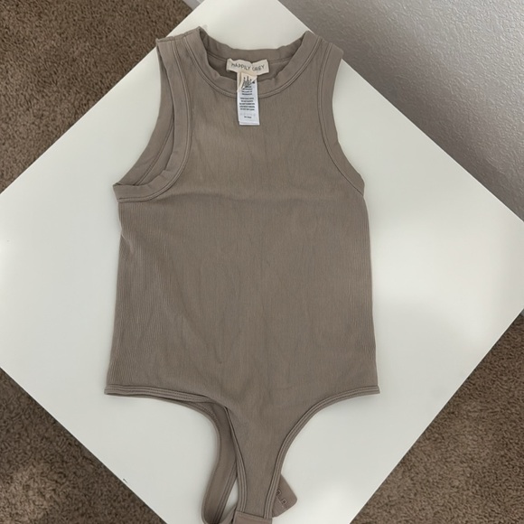 Happily Grey Neutral Taupe Ribbed Bodysuit Tank - Size Medium/Large - Picture 4 of 5